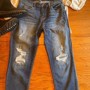 Judy Blue distressed jeans.  Boyfriend fit.  Size 9